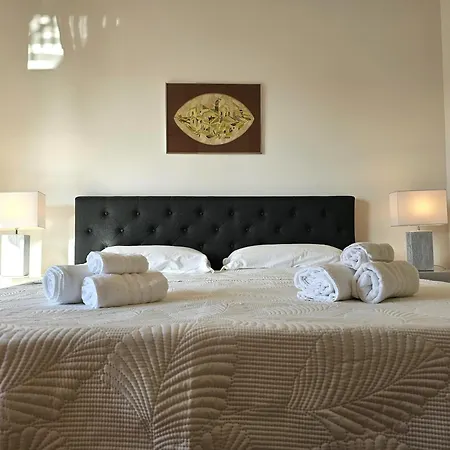 Private Parking And Pool - Mediterranean Horizon Ml Apartament *