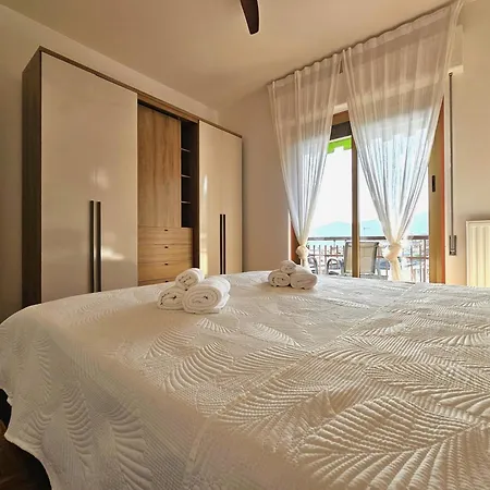 아파트 Private Parking And Pool - Mediterranean Horizon Ml