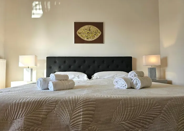 Private Parking And Pool - Mediterranean Horizon Ml Apartment *