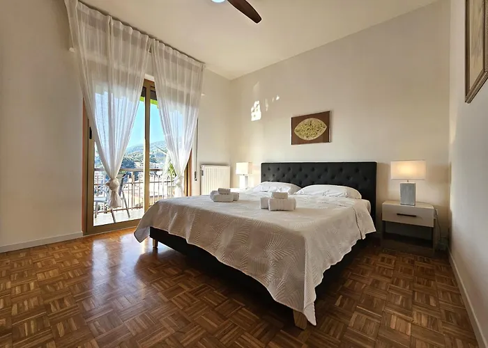 Private Parking And Pool - Mediterranean Horizon Ml